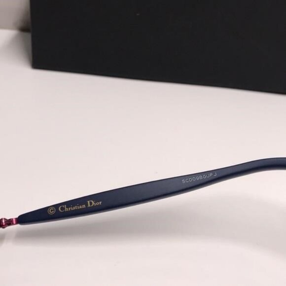 New Authentic DIOR Technologic TTVH 57mm Unisex Sunglasses – Matte Red & Blue - Picture 15 of 15